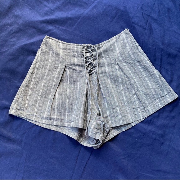 Hem & Thread Pants - Grey, high-waisted shorts 🤍